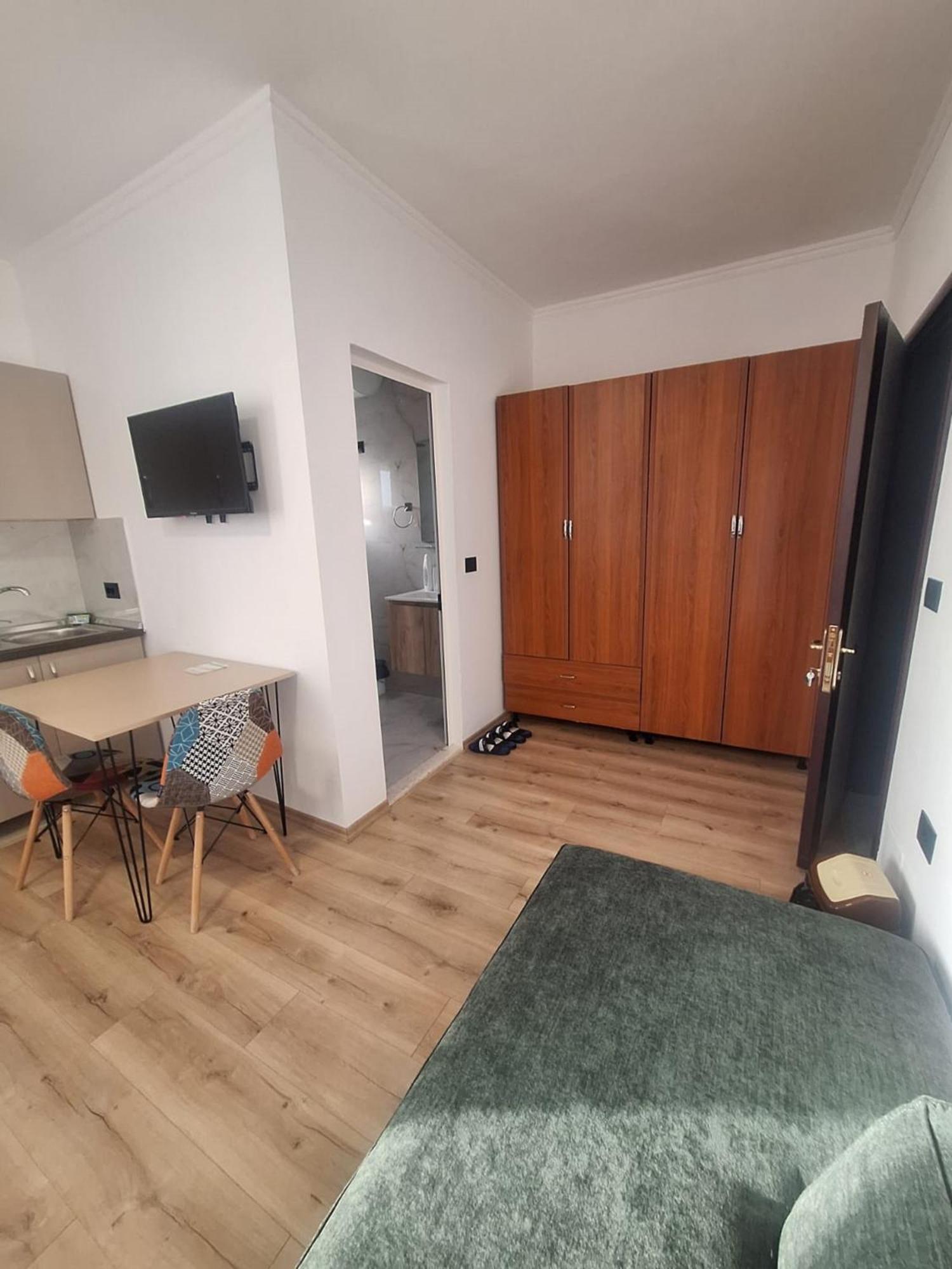 Appartement Albania Comfort Near Center *
